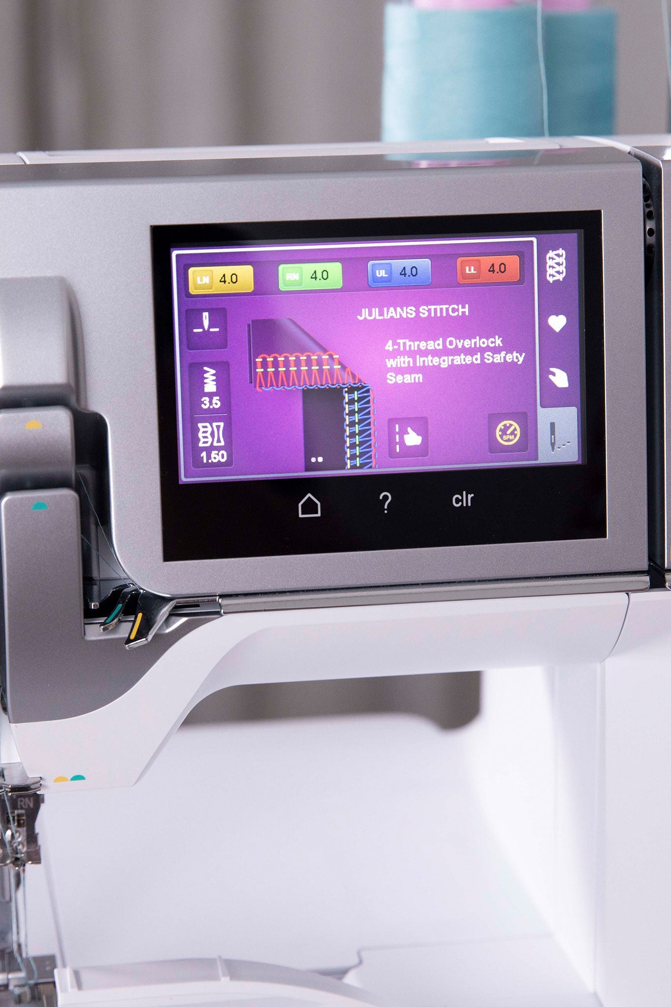BERNINA L 860 Overlock Display