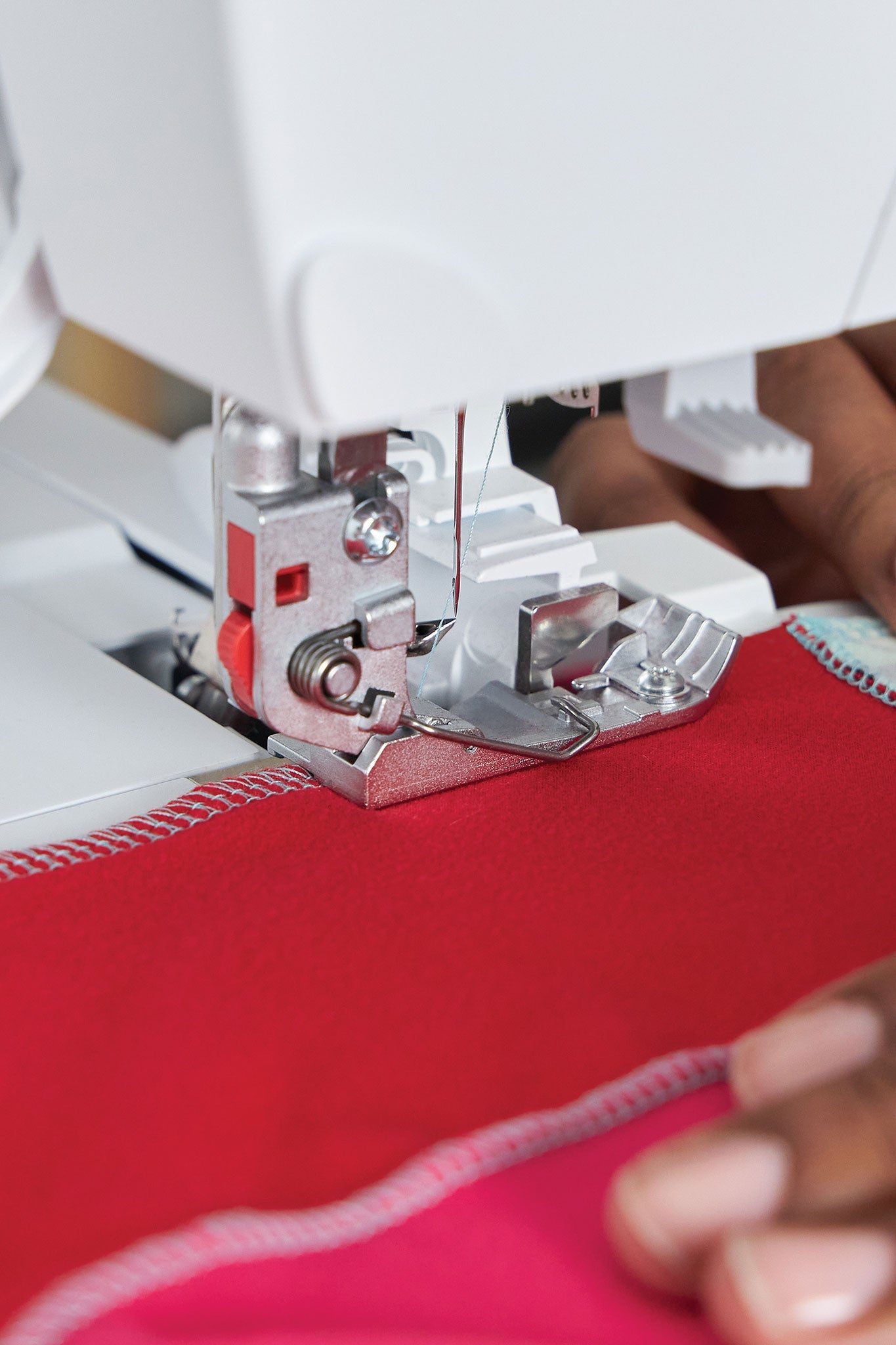 BERNINA L 860 Overlock Nähen