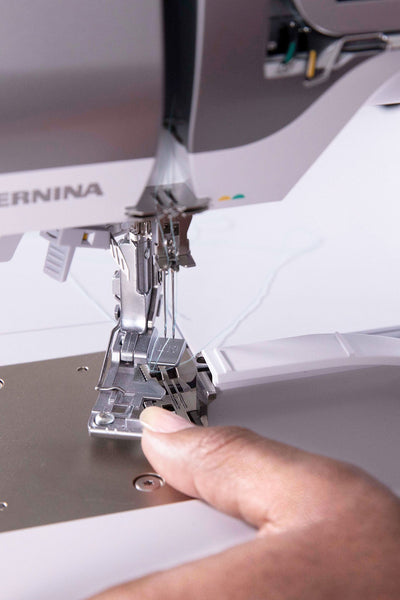 BERNINA L 860 Overlock