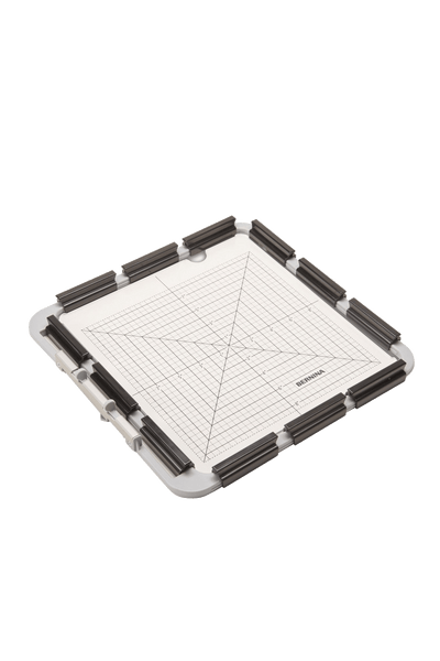 BERNINA Medium Klemmen-Stickrahmen 215 x 215 mm in product view