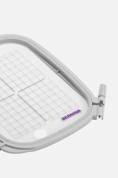 BERNINA Medium Embroidery Hoop 100 × 130 mm