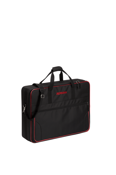 Geschlossene BERNINA Stickmodultasche XL in Schwarz mit roten Details