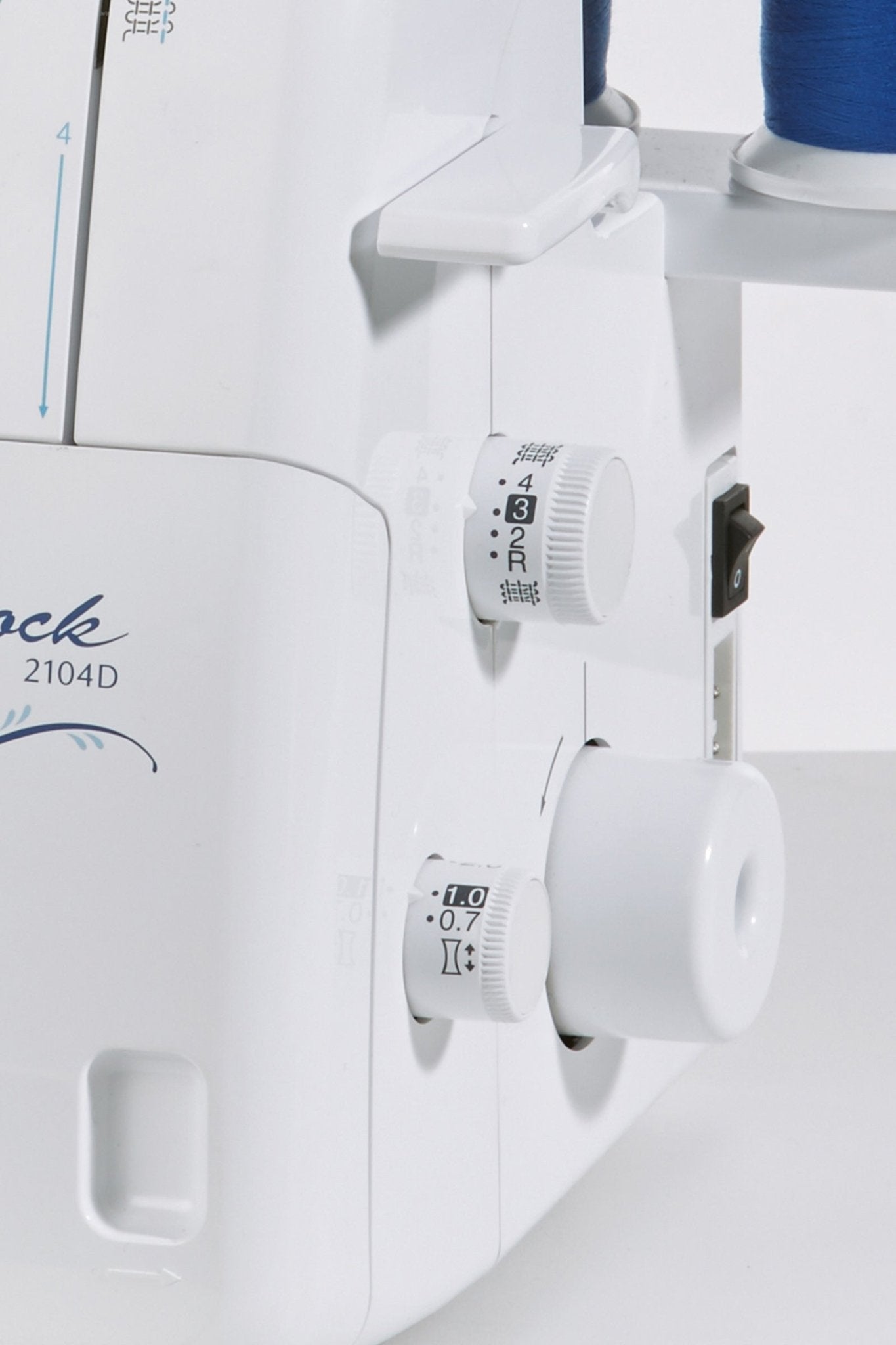 Brother 2104D Overlock - Make ma!