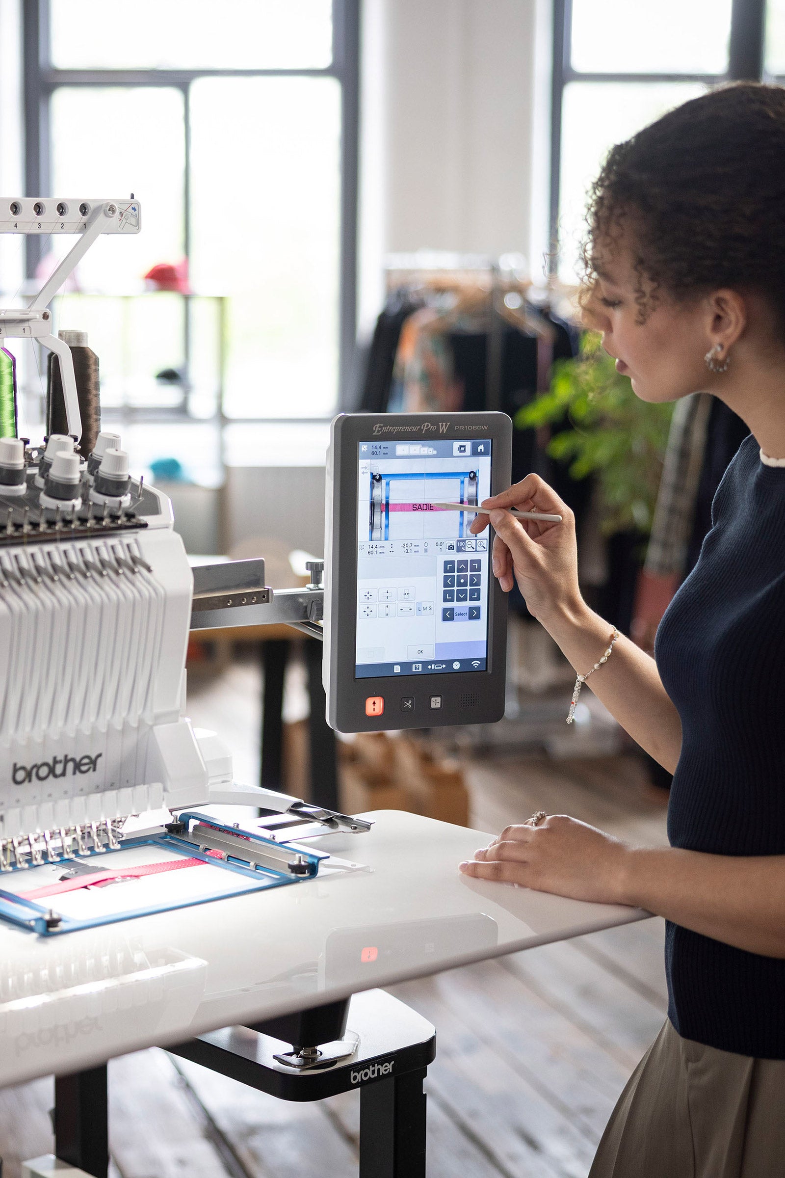 Machine à broder Brother PR1055X