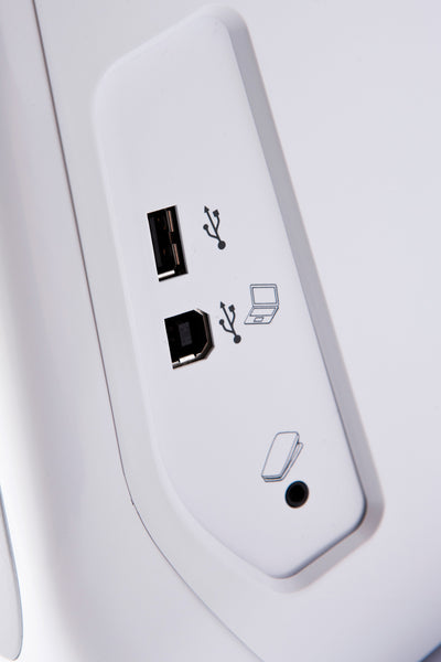 Brother Innov-is VQ2 - Anschlüsse