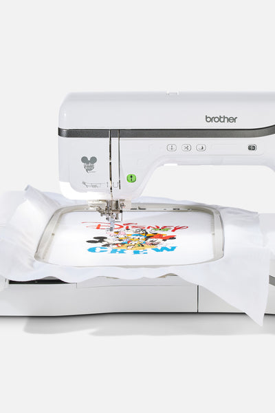 Brother Innov-is Stellaire XE2 mit gesticktem Disney-Motiv