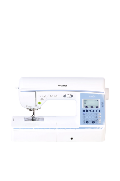 Brother Inventio NV1350 Nähmaschine in gerader Frontansicht, vollständig freigestellt und kontrastoptimiert