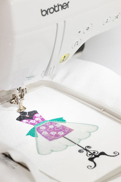 Brother Innov-is F580 beim Sticken