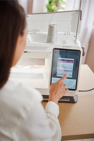 Husqvarna VIKING Epic Quilt 97 Nähmaschine