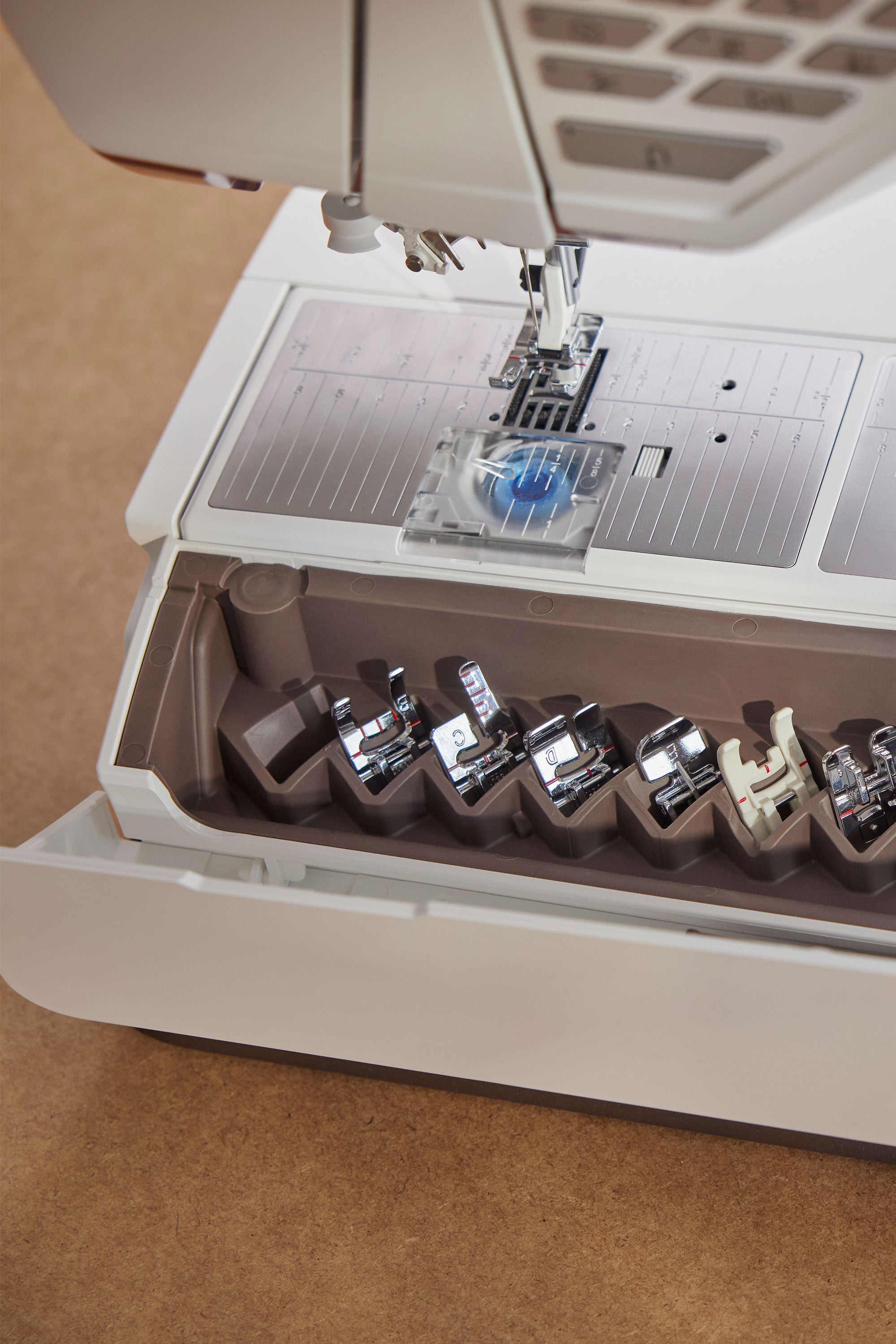 Husqvarna VIKING Epic Quilt 97 Nähmaschine