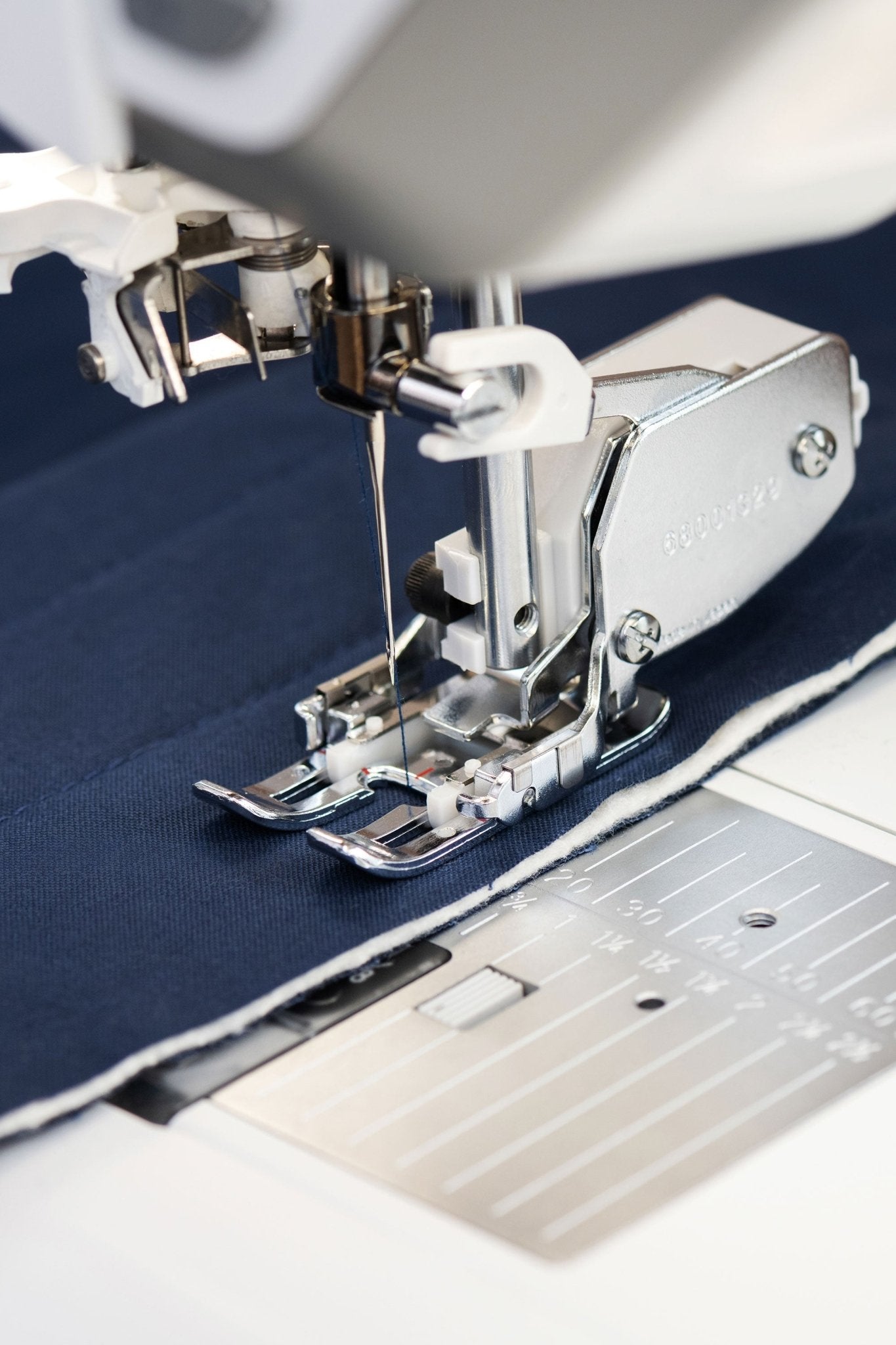 Husqvarna VIKING Designer Ruby 90 Näh- & Stickmaschine - Make ma!