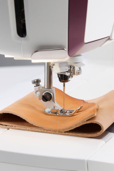 Husqvarna VIKING Designer Topaz 65 Sewing & Embroidery Machine