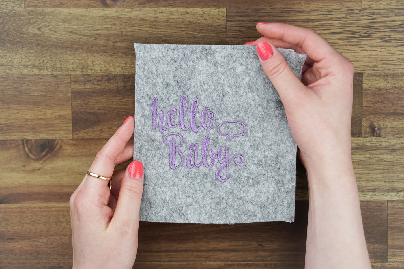 Stickdatei Mutterpass »hello baby«
