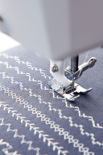 Husqvarna VIKING Onyx 25