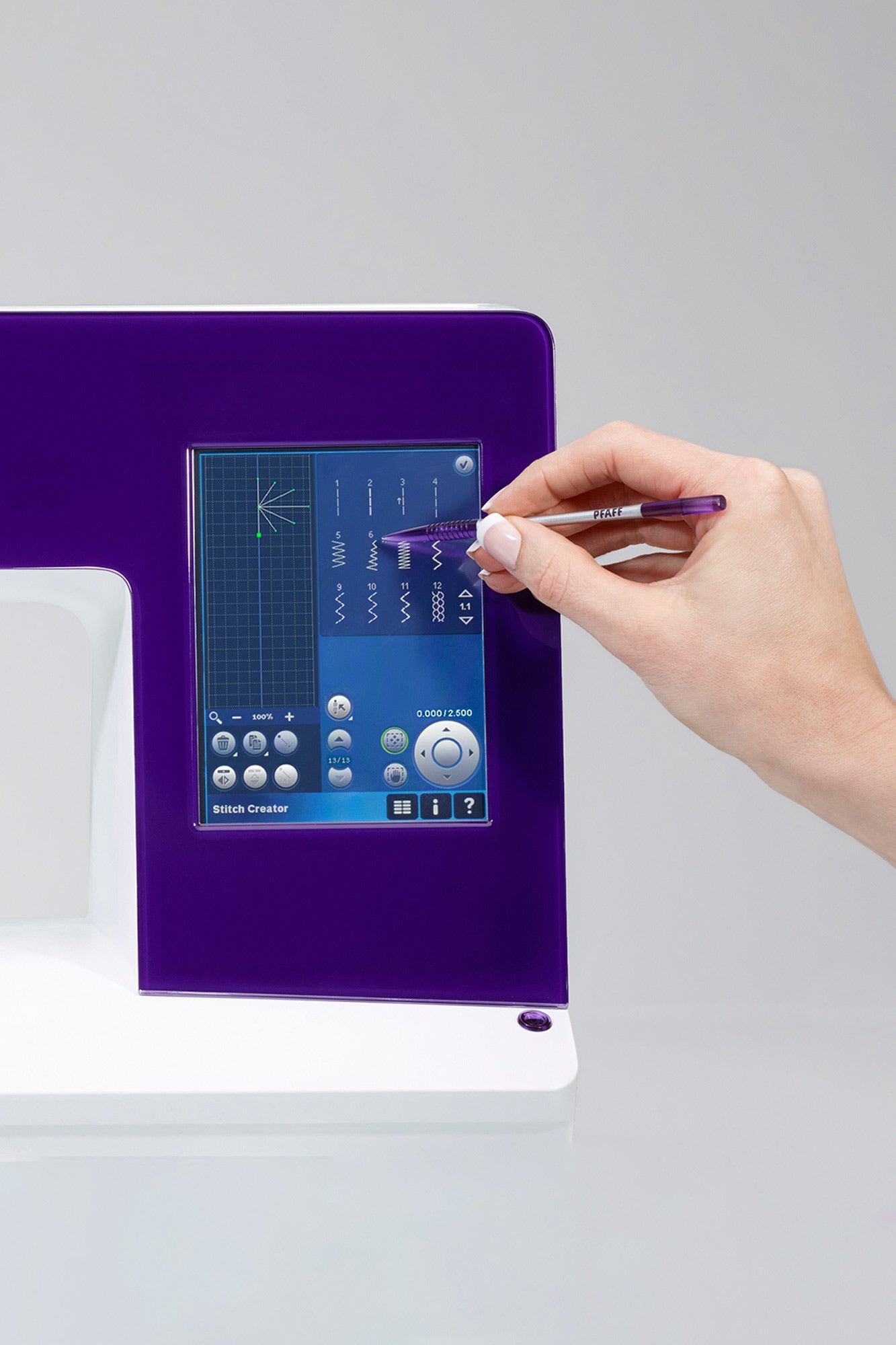 PFAFF creative 4.5