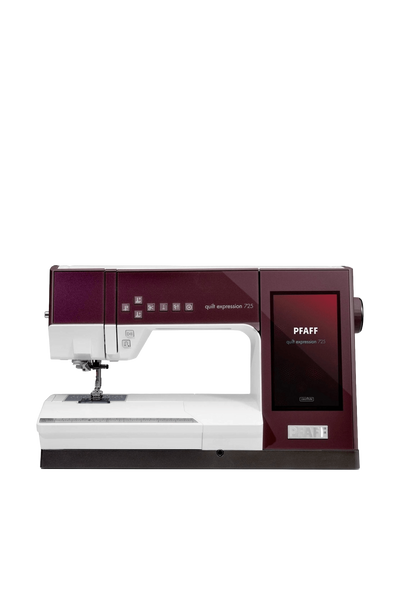 PFAFF quilt expression 725 Nähmaschine in gerader Frontansicht, freigestellt ohne Bodenschatten