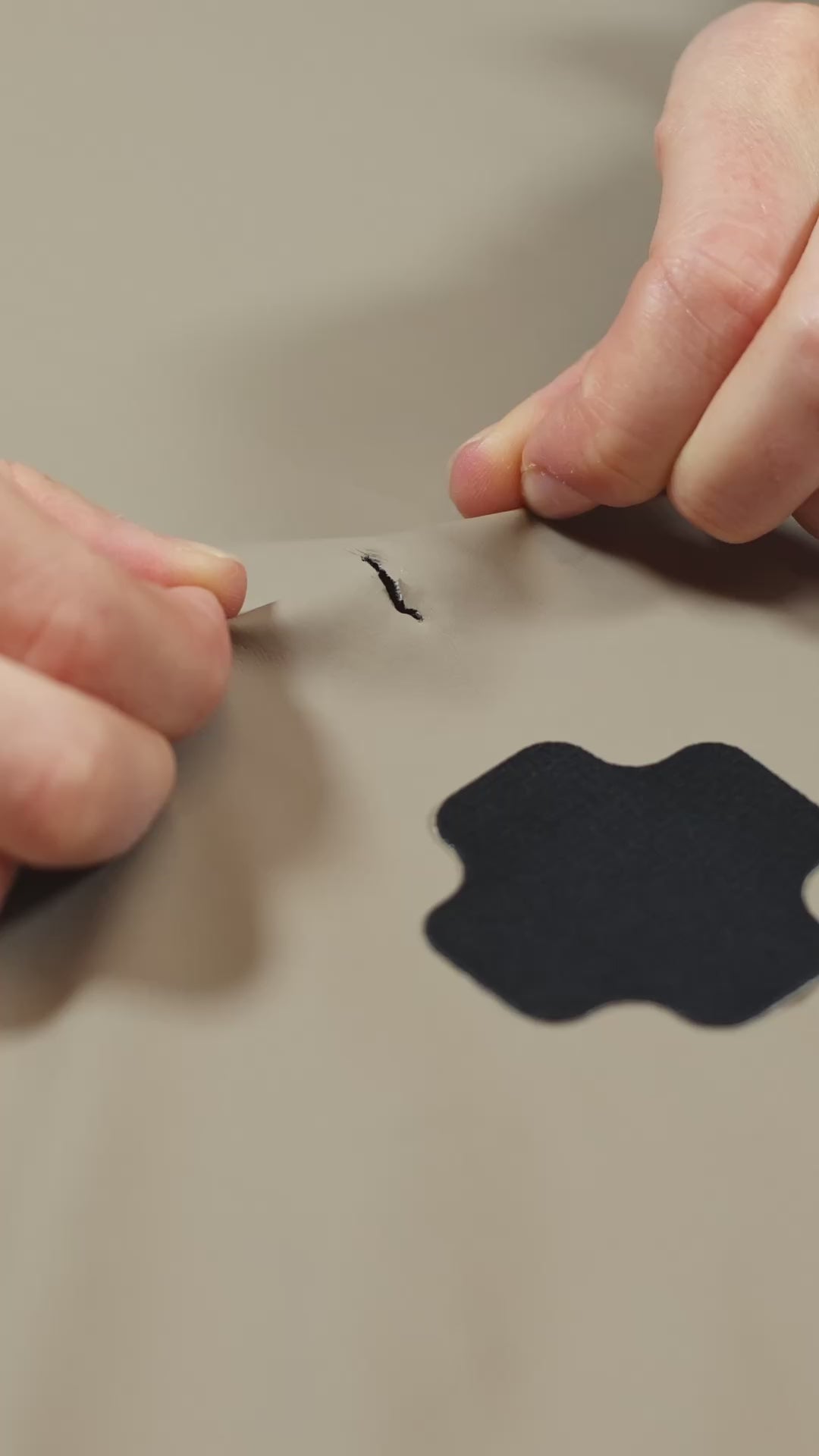 Video laden: PRYM Rub-on Patch REPAIR KIT
