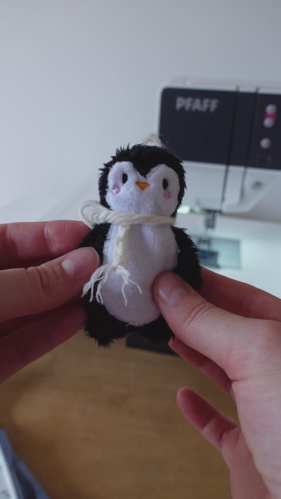 ITH Pinguin Stickdatei mit der Pfaff 3.0 sticken