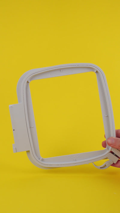 Cadre à broder 120 x 120 mm