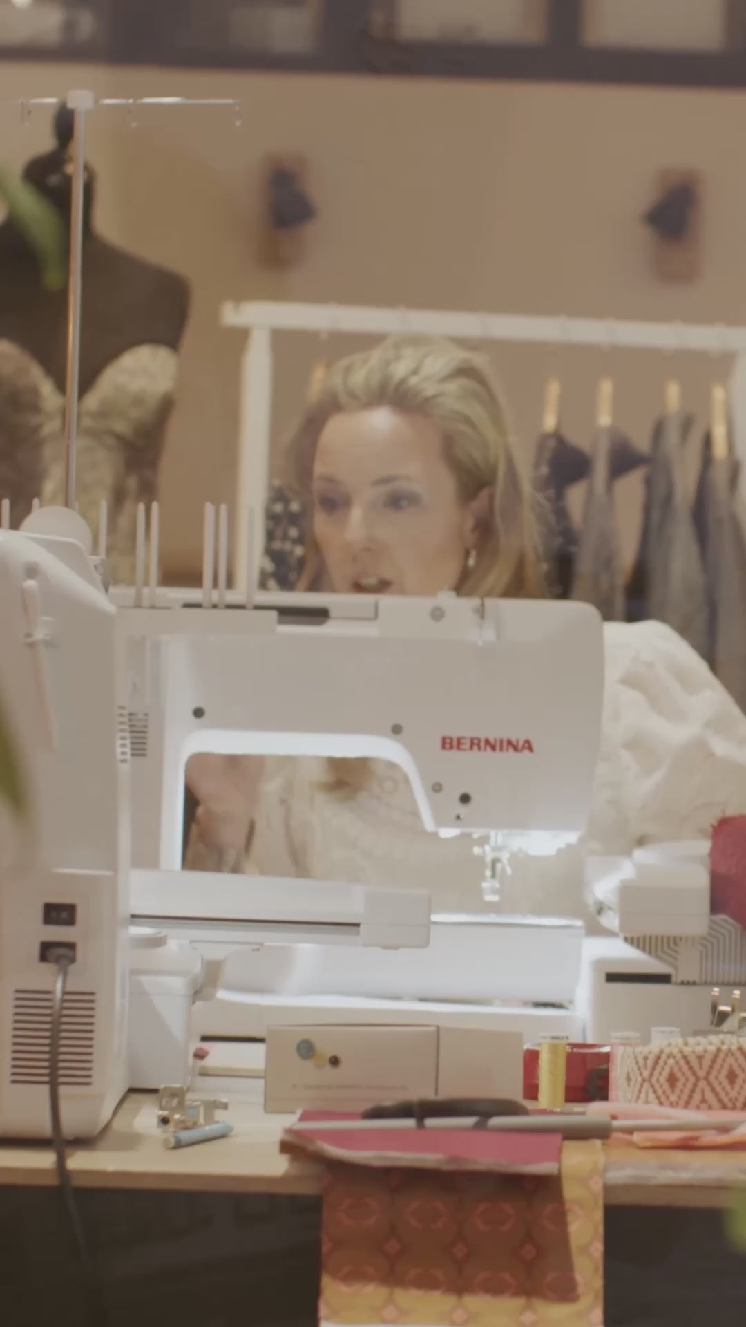 Video laden: Bernina B 700 PRO