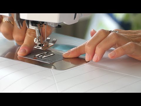 Charger la vidéo: Anwendung der BERNINA Gerad- und CutWork-Stichplatte beim Nähen, Sticken und Quilten