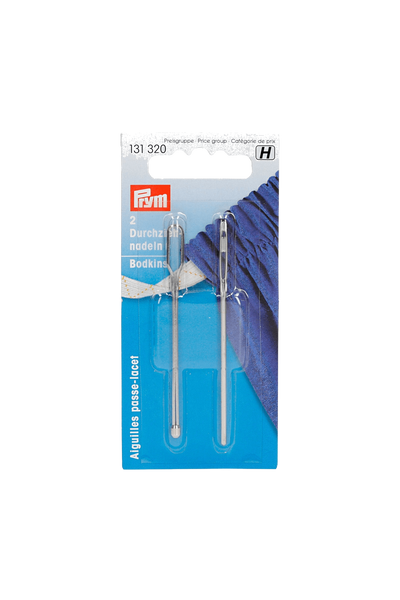 PRYM Durchziehnadeln in vollständiger Produktansicht, in Adobe Photoshop freigestellt ohne Schatten
