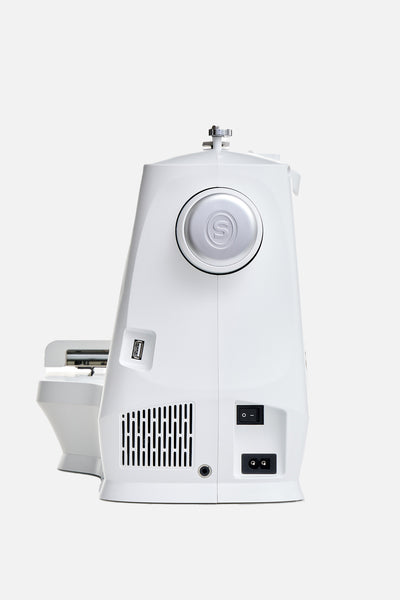 SINGER SE9185 Ansicht rechte Seite (USB-Anschluss, Fußanlasser und Stromanschluss)