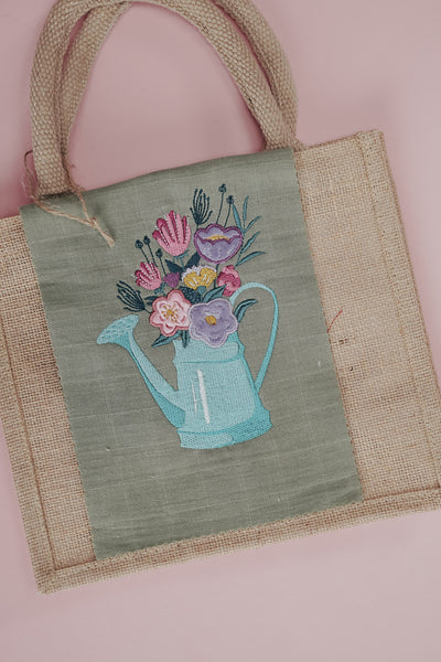 Stickdatei Gießkanne mit Blumen