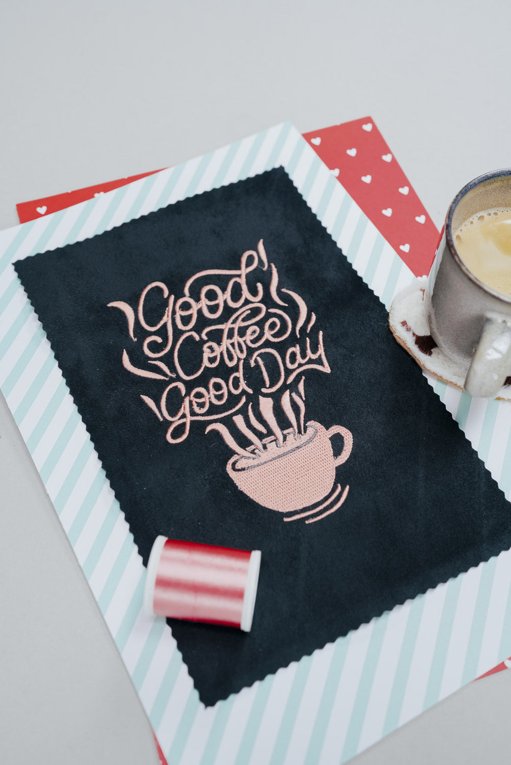 Moderne Stickdatei Kaffeeliebhaber