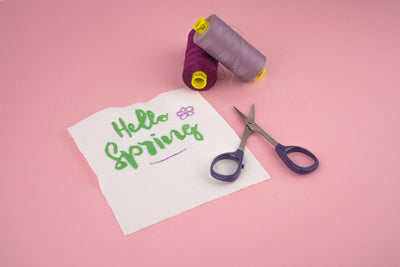 Stickdatei Hello Spring (Anwendungsbeispiel)