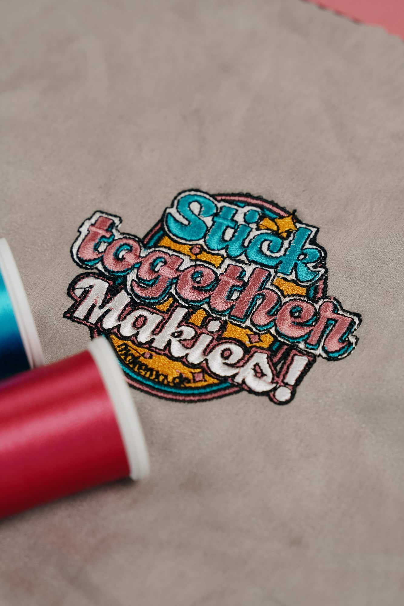 Stickdatei Stick together Makies