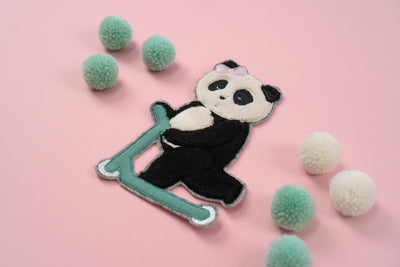 Stickdatei Panda auf Roller