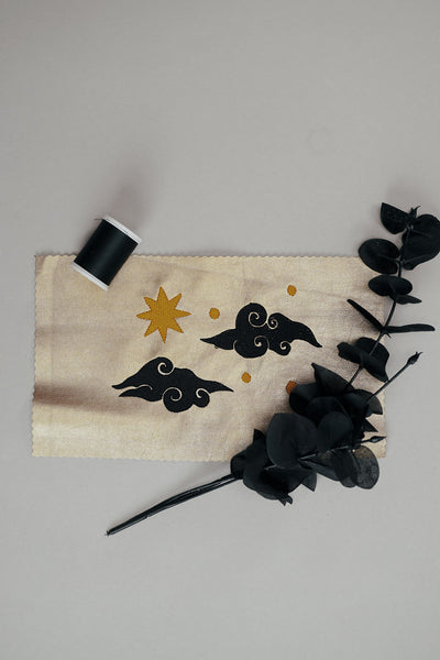 Mystische Stickdatei Sterne und Wolken