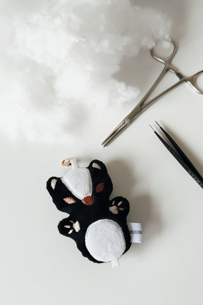 Süße Stickdatei Stinktier für Anhhänger