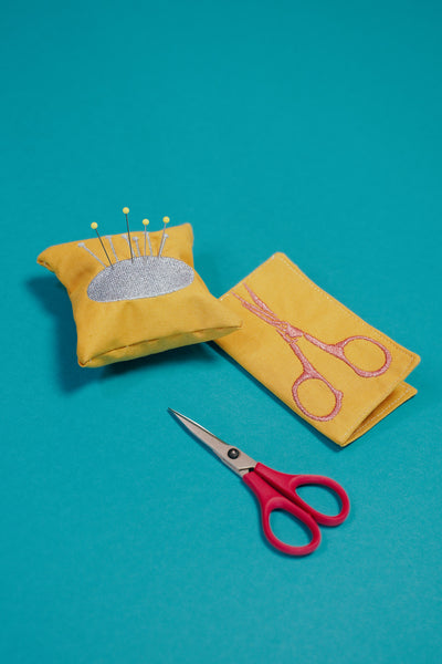 Stickdatei Nadelkissen & Stickdatei Schere