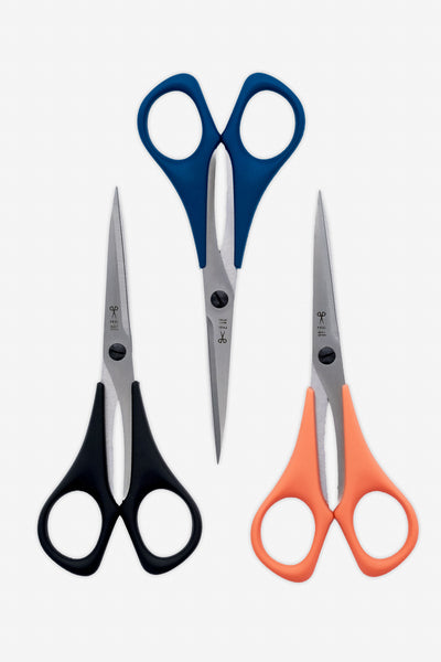 Stick- / Fadenschere von der Scherenmanufaktur Paul (verschiedene Farben)