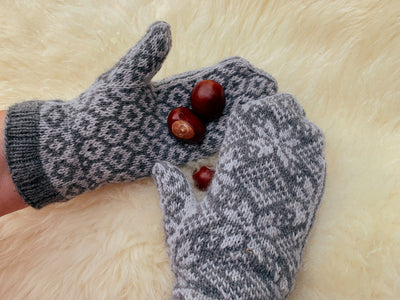 Strickanleitungen: Fäustlinge von Barbara (sockshype.com)