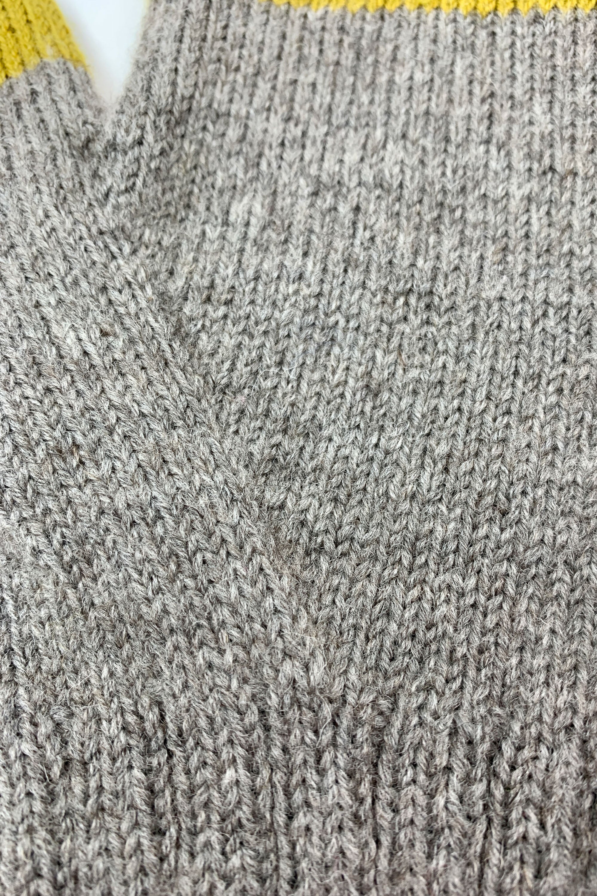 Fäustlinge mit ergonomischen Daumenzunahmen