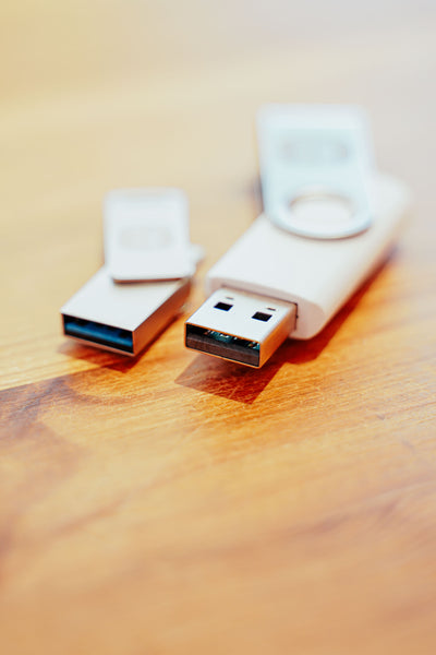 Clé USB pour machine à broder