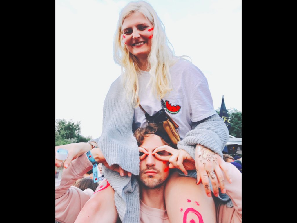 Marit und Mark bei AnnenMayKantereit auf dem Dockville 2017