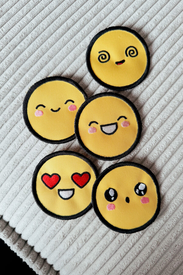 Smiley Emoji Stickdatei Patch